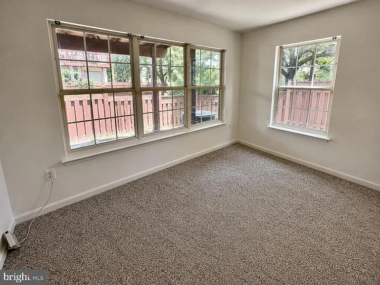 8646 Royal Worcester Ln — Photo 30
