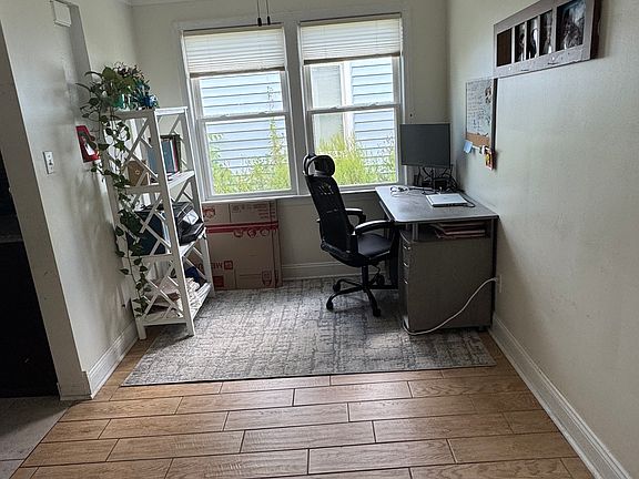 4th image of 1222 Eastwood Ave