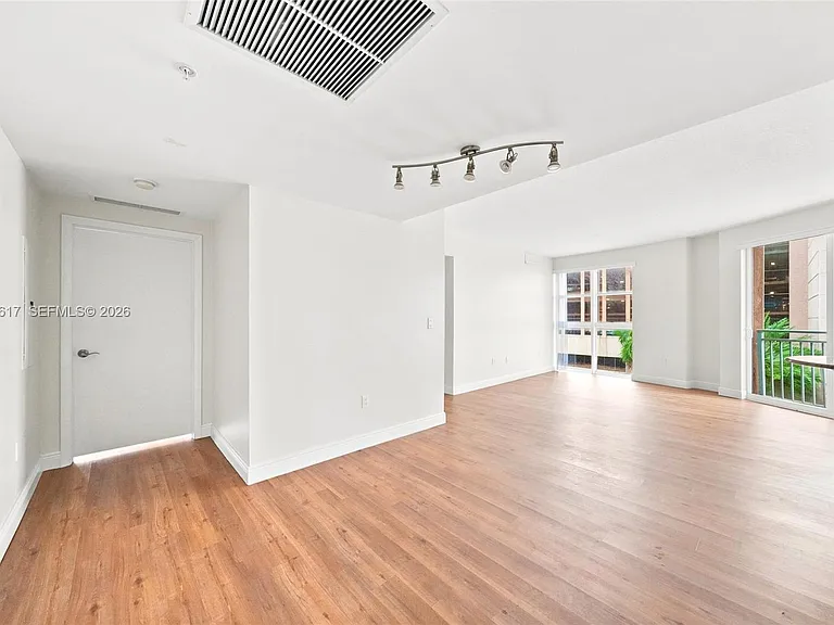 7275 SW 90th Way #508 — Photo 5