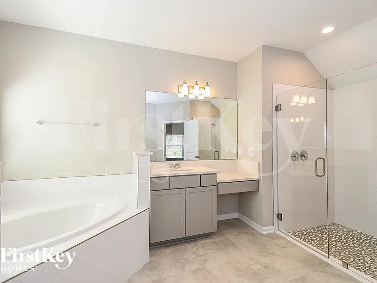 2721 Copperwood Ave — Photo 10
