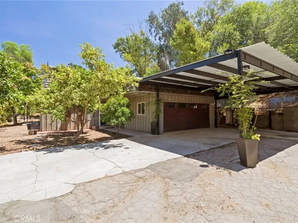 23166 Glendora Dr, Grand Terrace, CA 92313