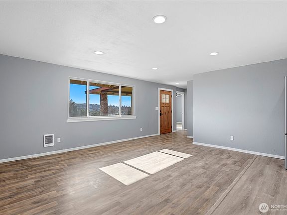 4th image of 342 Sole Road