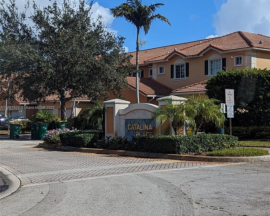 1st image of 6407 Catalina Ln