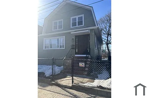 1425 Pearl St #1 Photo 1