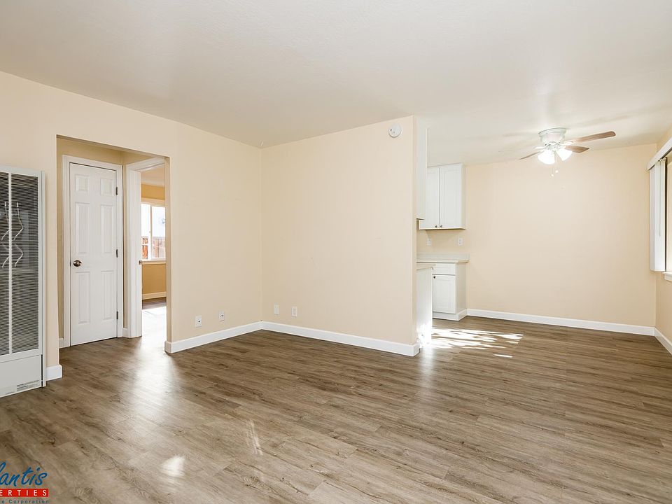1st image of 418 Roosevelt Ave #2