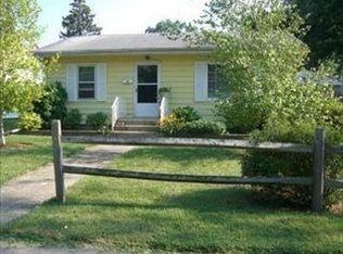 106 Walnut St, Three Oaks, MI 49128