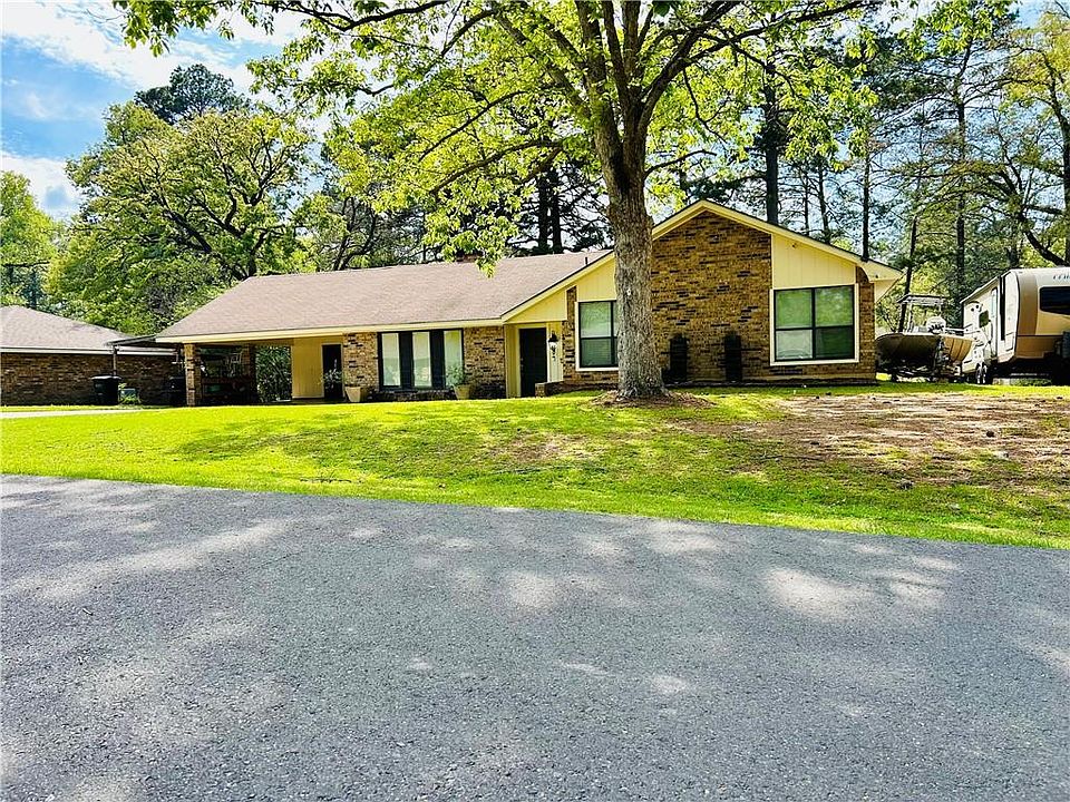 1st image of 304 Ridge Row
