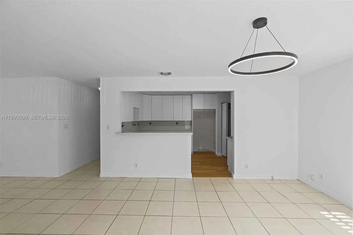 841 Nw 10th Street Hallandale Beach, Fl 33009 — Photo 2