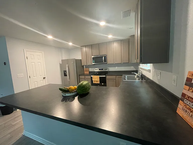 8091 Hind Way — Photo 10