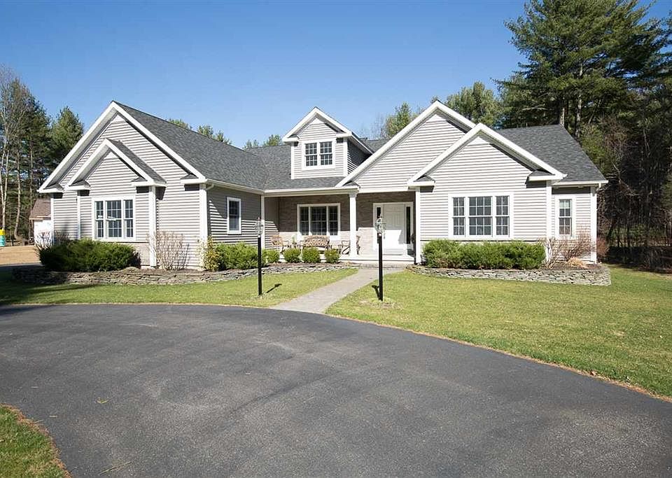 1st image of 3 Wellington Ct