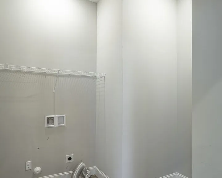 578 Strong Ave — Photo 15