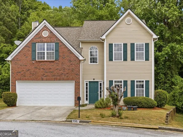 5507 Walnut Ln, Lithonia, GA 30038