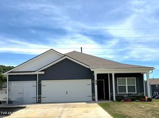 567 Fieldcrest Rd, Blountville, TN 37617