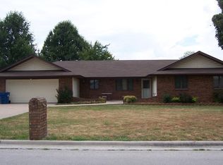 2833 N Ash Ave, Springfield, MO 65803