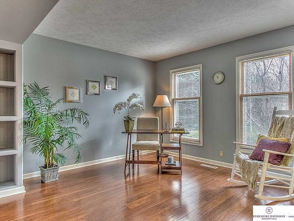 5th image of 6410 N 106th St