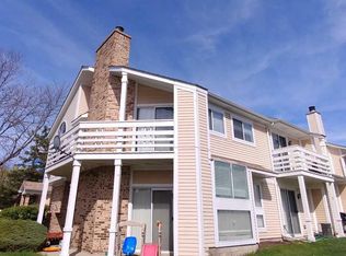 1231 Ranchview Ct, Buffalo Grove, IL 60089