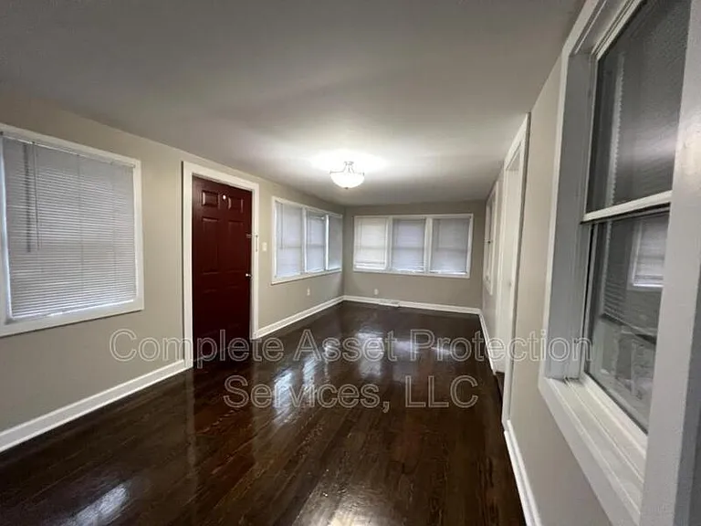 2830 Blake Rd — Photo 3
