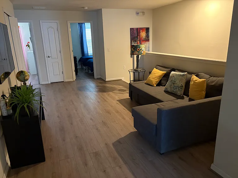 2078 Rome Dr — Photo 8
