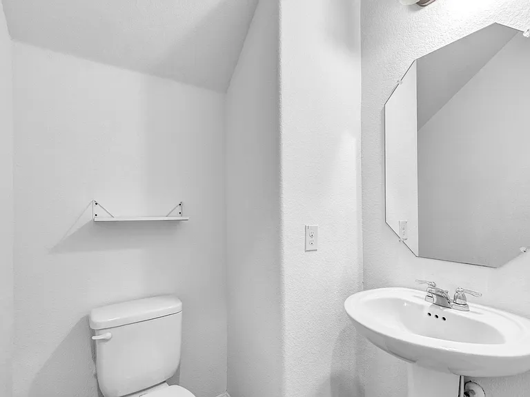 2907 Zelma Dr — Photo 23