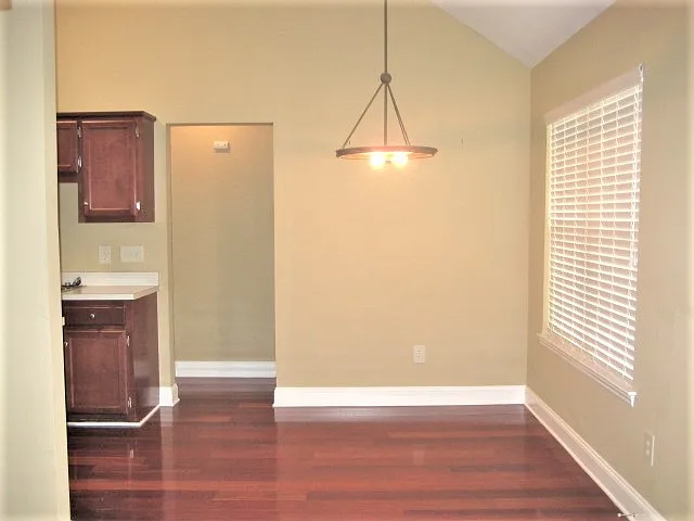 103 Oak Ct — Photo 5