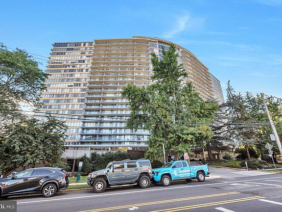 2nd image of 3900 Ford Rd APT 10K