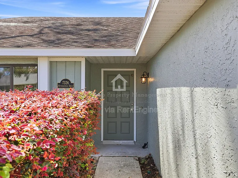7326 Wethersfield Dr — Photo 2