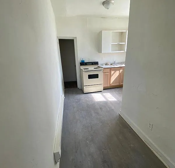 1101 Evans Ave #A — Photo 5