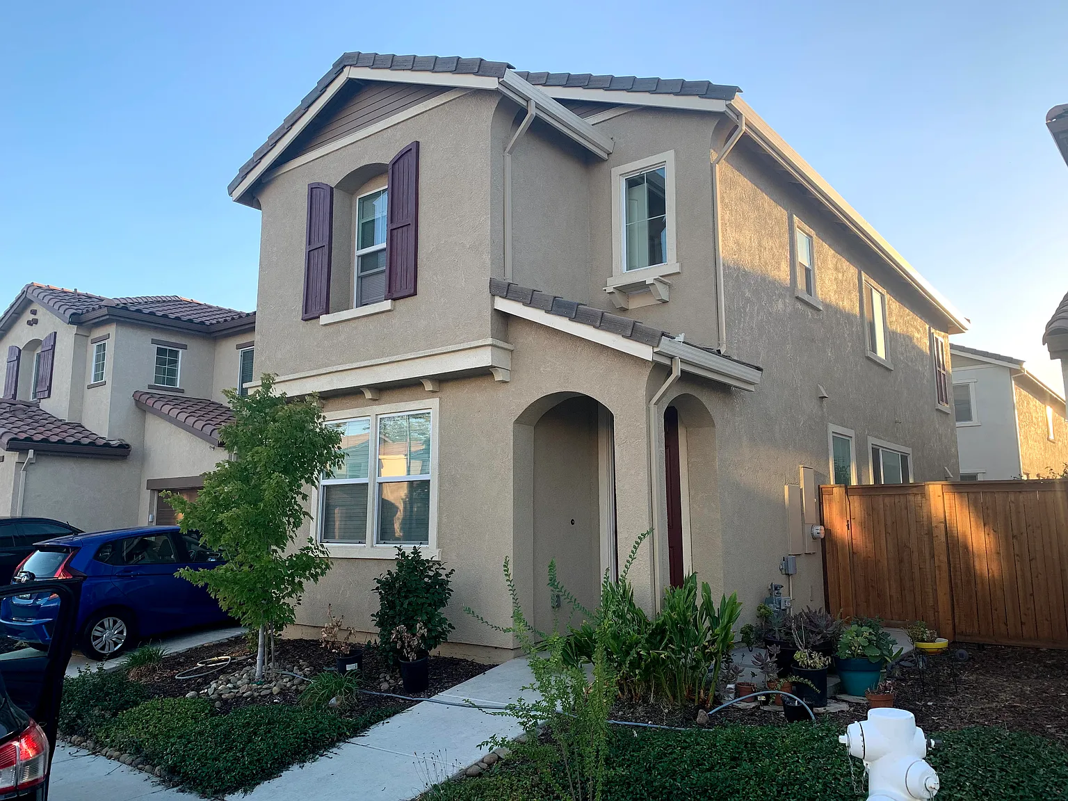 4 bed, 1994 sqft, $2,950 — Photo 3