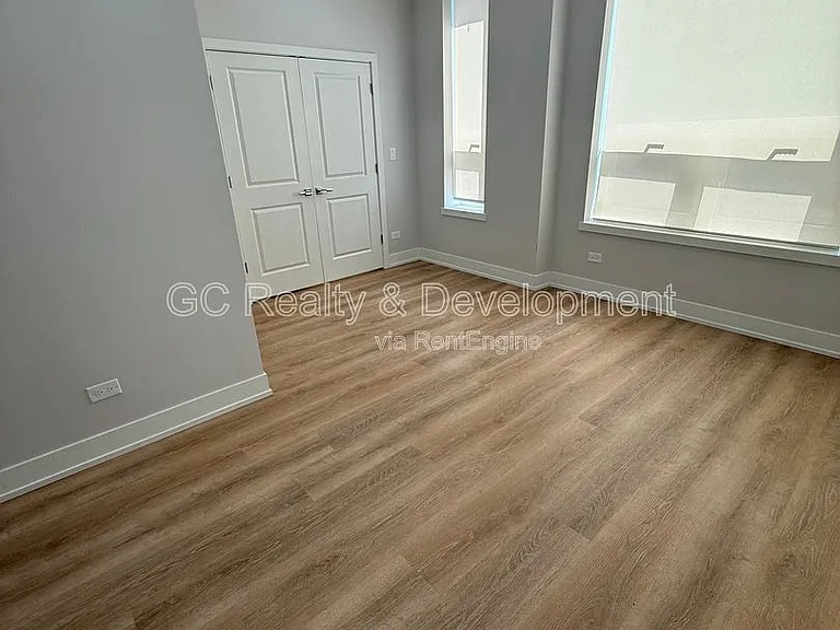 5071 N Northwest Hwy #203 — Photo 8