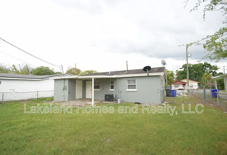 1213 W Patterson St — Photo 21