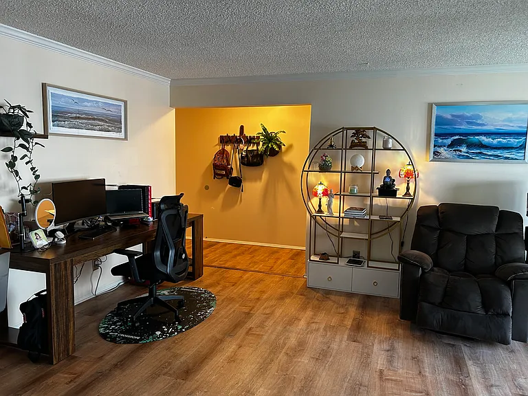 1115 Huntmaster Ter NE #202 — Photo 3