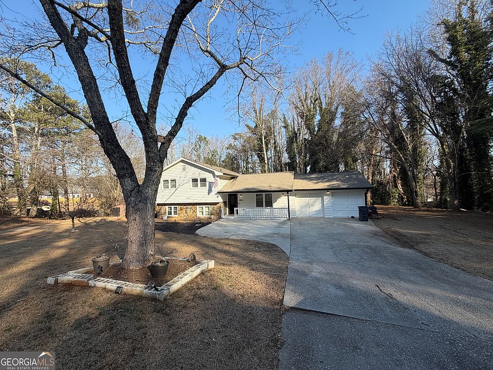 1st image of 1667 Lake Louella Rd