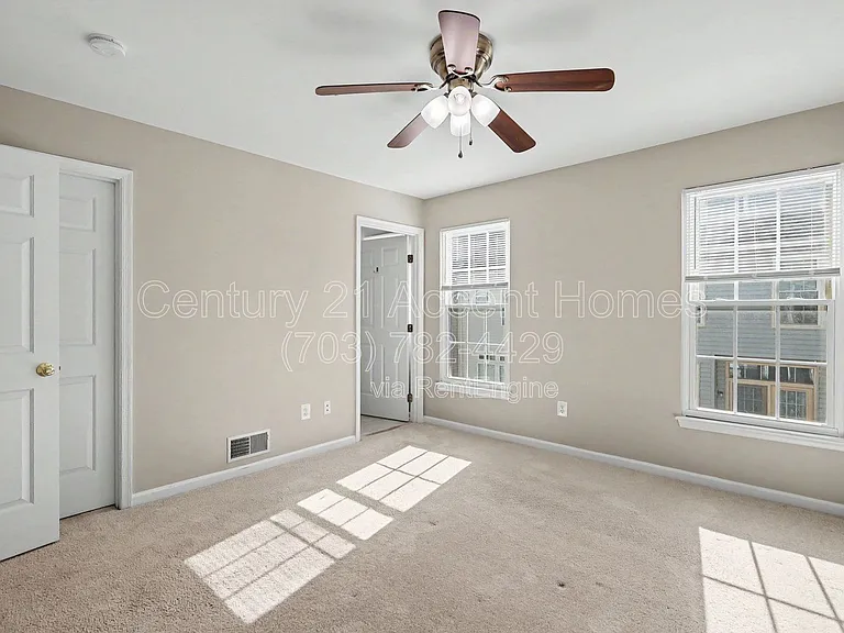 968 Harrison Cir — Photo 22
