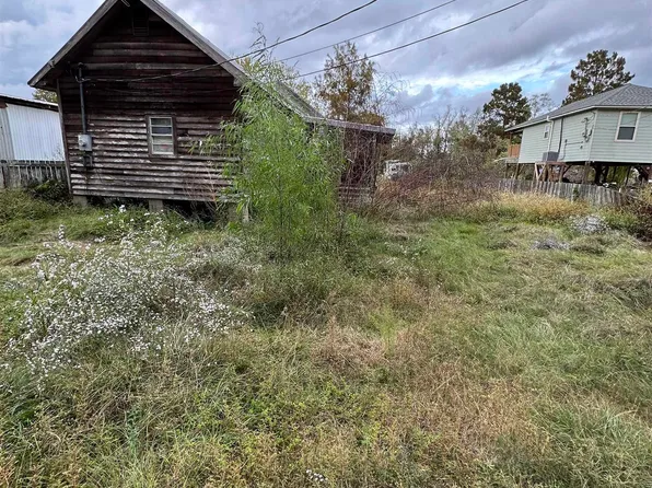 22411 Gull St, Maurepas, LA 70449