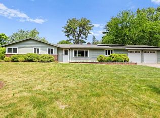 13 Pinewood Dr, Framingham, MA 01701