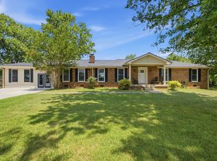 1419 Alhambra Dr, Lebanon, TN 37087