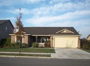 2883 Sauvignon St, Tulare, CA 93274