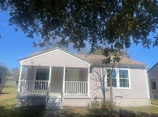 2627 Sharon St, Dallas, TX 75211