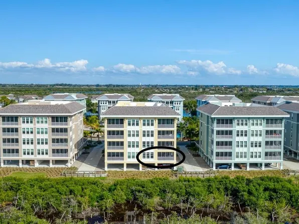 384 ARUBA CIRCLE #102, BRADENTON, FL 34209