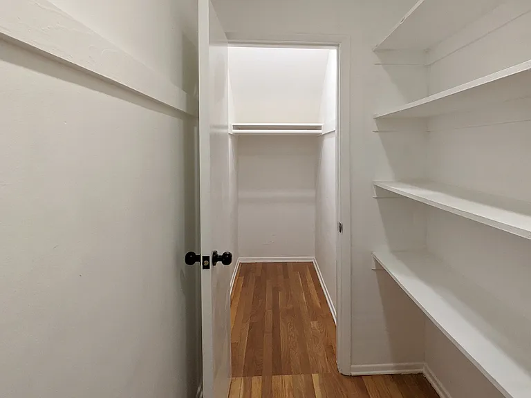 458 S Oakhurst Dr #5 — Photo 3