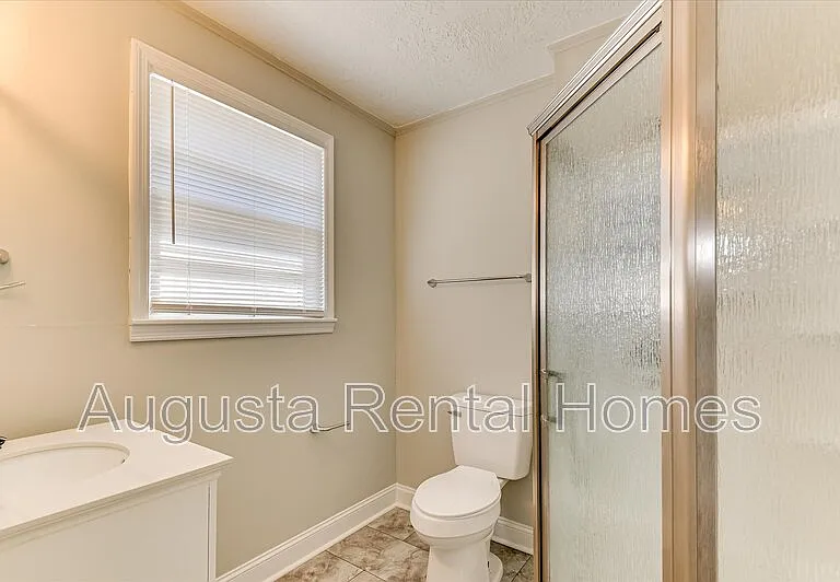 3210 York Dr — Photo 25