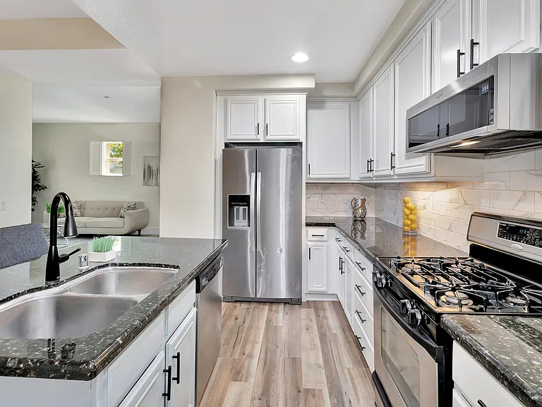 2822 Escala Cir — Photo 34
