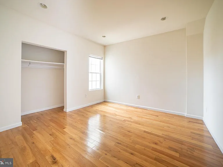 1830 N 16th St #2 — Photo 15