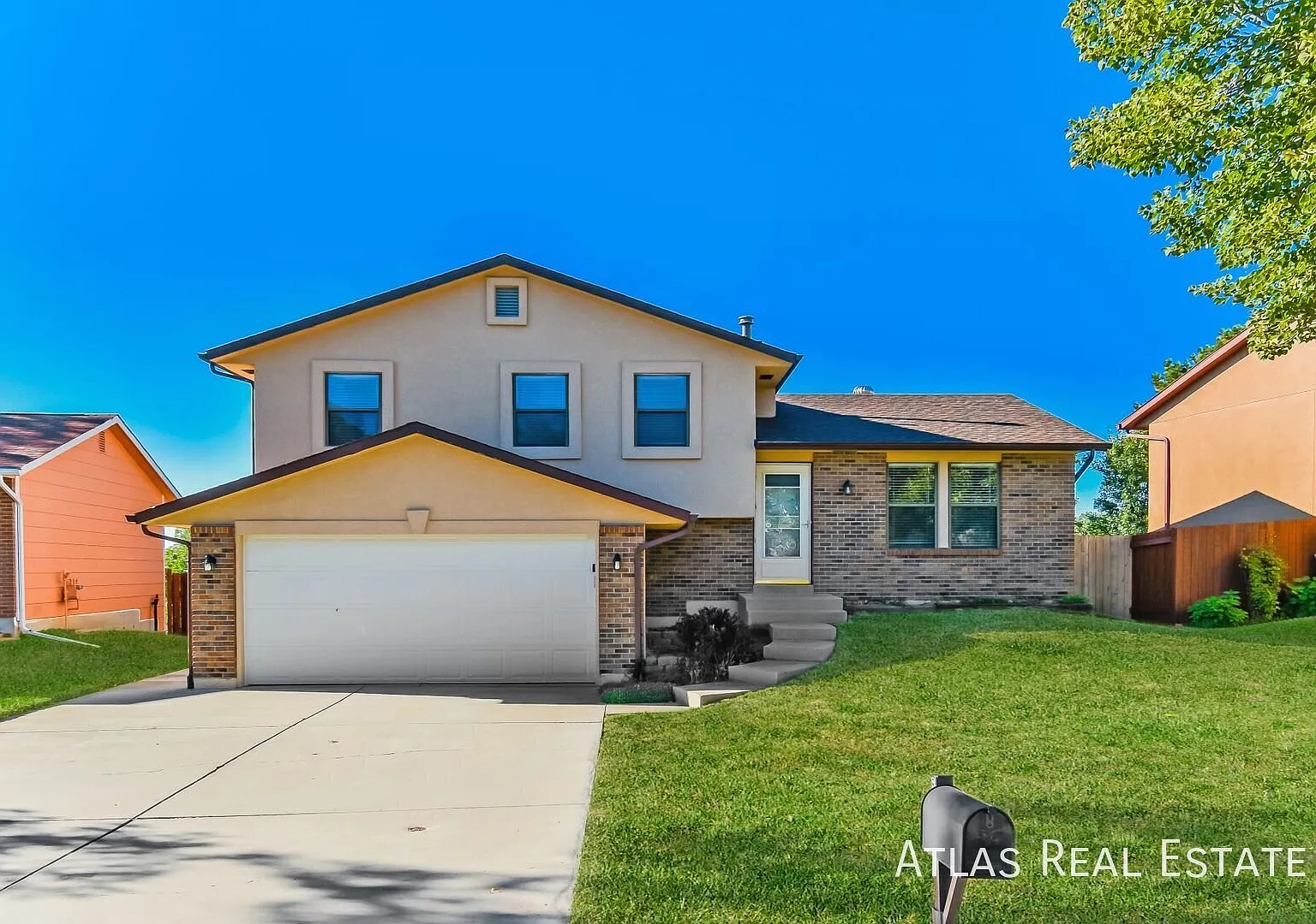 Coming Soon! || Centrally Located 3 Bed 2 Bath Home With Ac!! — Photo 1