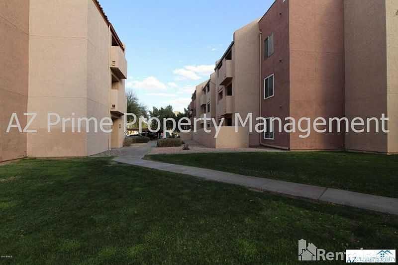 1st image of 540 N May St APT 1127