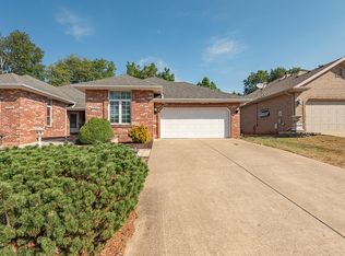 3211 W Sunset St, Springfield, MO 65807