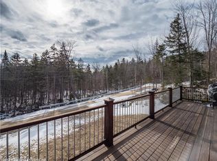 44 Mountain View Rd, Newry, ME 04261