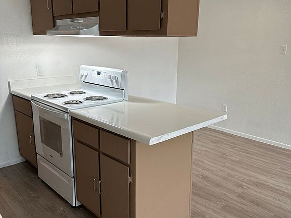 4th image of 16801 N 26th St APT 28