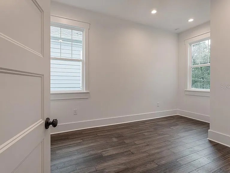 1408 E Curtis St #B — Photo 25