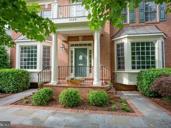 3529 Malvern Ct, Alexandria, VA 22304